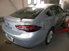 Tažné zařízení Opel Insignia Grand Sport 17-, bajonet (4)