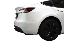 Tažné zařízení Tesla Model 3 23-, vertikal (1)