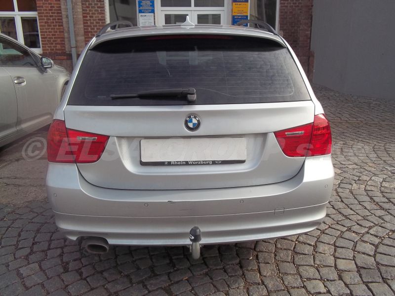 Tažné zařízení BMW 3-serie Coupé / Cabrio 2006-2012 (E92/E93), pevný čep 2 šrouby, Galia