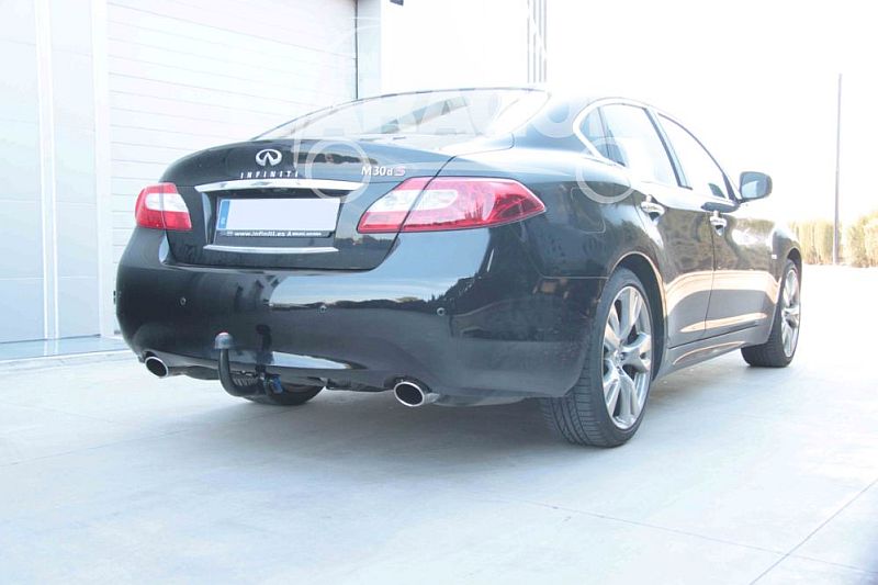 Tažné zařízení Infiniti M 2010-2014 , vertikální, Aragon