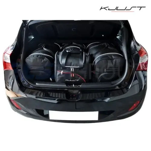 Sada 4 brašen pro Hyundai i30 HB 12-16