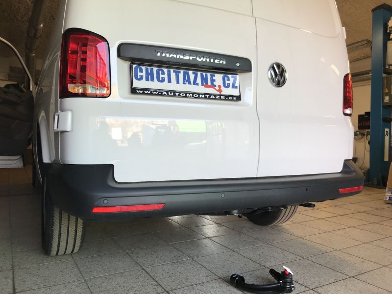 Tažné zařízení Volkswagen Transporter Skříň 2015-2019 (T6), vertikální, Oris