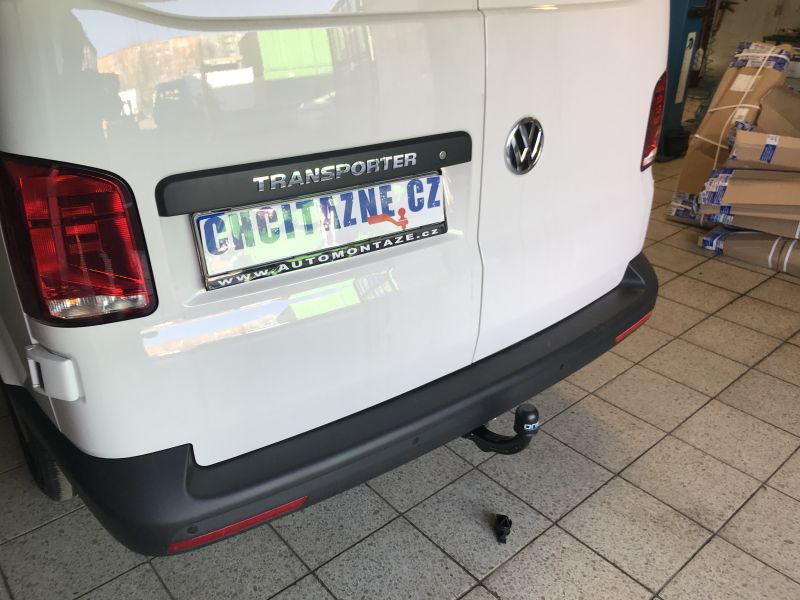 Tažné zařízení Volkswagen Transporter Skříň 2009-2015 (T5), vertikální, Oris